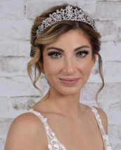 5 Headpiece Ideas for the Bride on a Budget