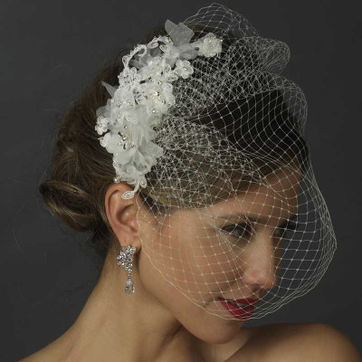 White Birdcage Veil with Crystal and Lace Fascinator White Birdcage Veil with Crystal and Lace Fascinator