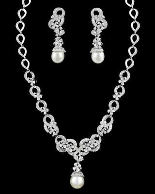 Exquisite Floral Pearl and CZ Crystal Bridal Jewelry Set Exquisite Floral Pearl and CZ Crystal Bridal Jewelry Set