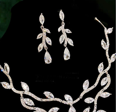 Dramatic CZ Vine Bridal Necklace and Earring Jewelry Set Dramatic CZ Vine Bridal Necklace and Earring Jewelry Set