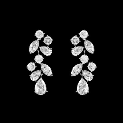 Multi Cut CZ Wedding Bracelet and Earrings in Silver Plating Multi Cut CZ Wedding Bracelet and Earrings in Silver Plating