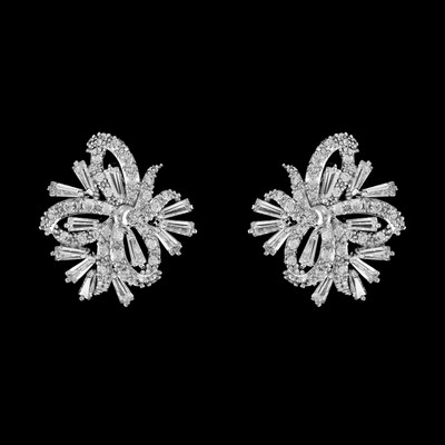 CZ Crystal Pierced Stud Wedding Earrings in Silver or Gold CZ Crystal Pierced Stud Wedding Earrings in Silver or Gold