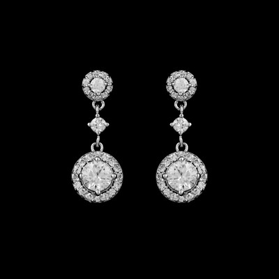 Round Pave CZ Wedding Jewelry with Bracelet in Silver Plating Round Pave CZ Wedding Jewelry with Bracelet in Silver Plating
