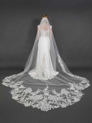 Gorgeous Royal Cathedral Wedding Veil with Beaded Lace Appliques Gorgeous Royal Cathedral Wedding Veil with Beaded Lace Appliques