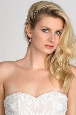 Eternity Symbol CZ and Pearl Bridal Earrings in Silver Eternity Symbol CZ and Pearl Bridal Earrings in Silver