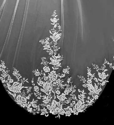 Lace Royal Cathedral Wedding Veil with Scallop Design Lace Royal Cathedral Wedding Veil with Scallop Design