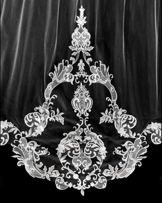 Scallop Royal Cathedral Wedding Veil with Scroll Alencon Lace Scallop Royal Cathedral Wedding Veil with Scroll Alencon Lace