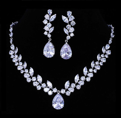 2 3/4" CZ Crystal Wedding and Quinceanera Tiara with Jewelry Set 2 3/4" CZ Crystal Wedding and Quinceanera Tiara with Jewelry Set