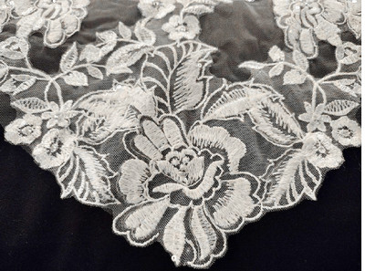 Scalloped Royal Cathedral Wedding Veil with Beaded Floral Lace