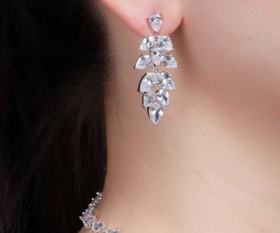 Dazzling CZ Wedding and Formal Jewelry Set Dazzling CZ Wedding and Formal Jewelry Set