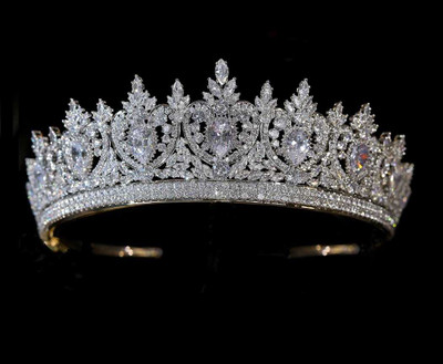 tGorgeous CZ Wedding and Quinceanera Tiara with Drop Earrings tGorgeous CZ Wedding and Quinceanera Tiara with Drop Earrings