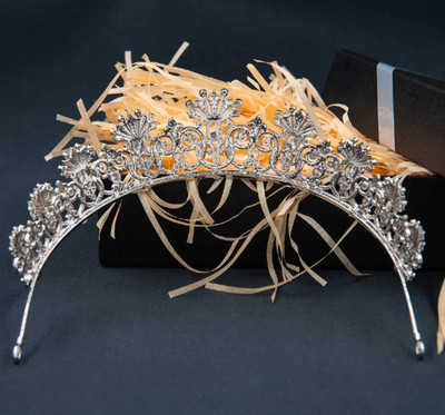 CZ Platinum Silver Plated Royal Wedding Tiara CZ Platinum Silver Plated Royal Wedding Tiara