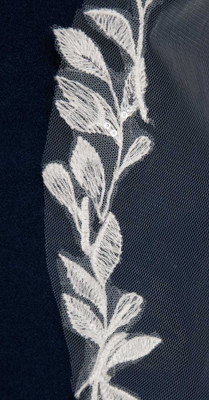 Fingertip Wedding Veil CF271 with Leafy Lace Edge Fingertip Wedding Veil CF271 with Leafy Lace Edge