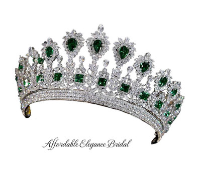 Stunning Emerald Green CZ Wedding and Quinceanera Tiara Crown Stunning Emerald Green CZ Wedding and Quinceanera Tiara Crown
