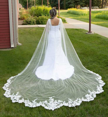 Wedding Veil Cape with Scallop Lace Edge CF283 Wedding Veil Cape with Scallop Lace Edge CF283