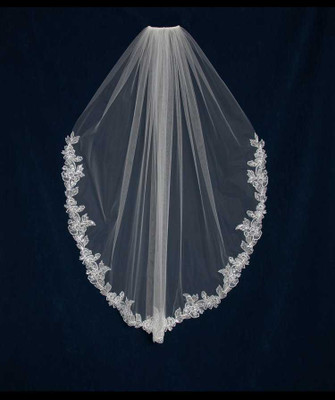 Heavily Beaded Lace Knee Length Wedding Veil C591