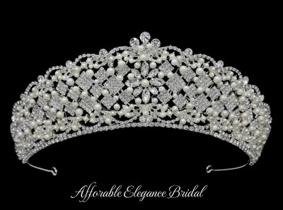 Stunning Pearl and Crystal Wedding Tiara in Silver Plating Stunning Pearl and Crystal Wedding Tiara in Silver Plating