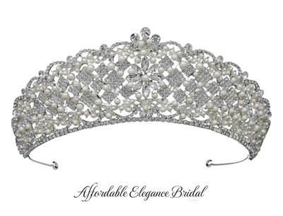Stunning Pearl and Crystal Wedding Tiara in Silver Plating Stunning Pearl and Crystal Wedding Tiara in Silver Plating