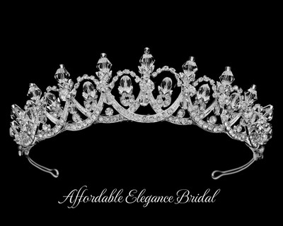 Crystal and Rhinestone Wedding Tiara in Silver Plating Crystal and Rhinestone Wedding Tiara in Silver Plating