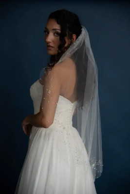 Fingertip Wedding Veil with Floral Swirl Beaded Edge Fingertip Wedding Veil with Floral Swirl Beaded Edge
