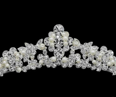 Pearl and Crystal Silver Plated Wedding Tiara hp65811 Pearl and Crystal Silver Plated Wedding Tiara hp65811