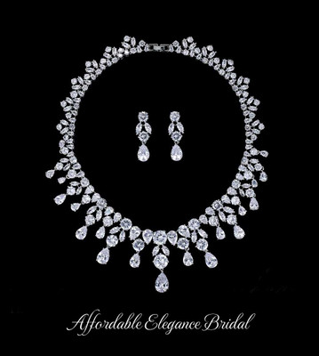 Glamorous 5A CZ Wedding and Formal Necklace Jewelry Set