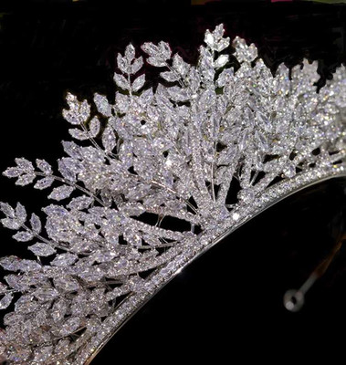 Silver, Gold or Rose Gold CZ Wedding and Quinceanera Tiara Silver, Gold or Rose Gold CZ Wedding and Quinceanera Tiara