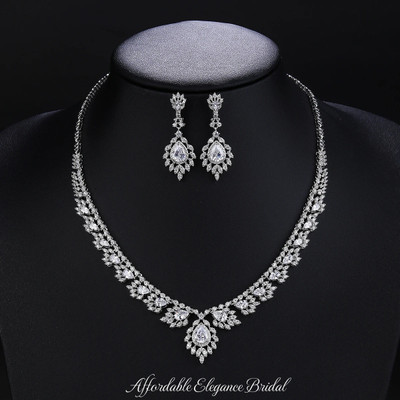 5A CZ Wedding and Formal Jewelry Set in Silver Plating 5A CZ Wedding and Formal Jewelry Set in Silver Plating
