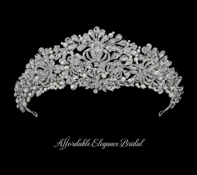 Luxurious Pearl and Rhinestone Wedding Tiara Crown hp2729
