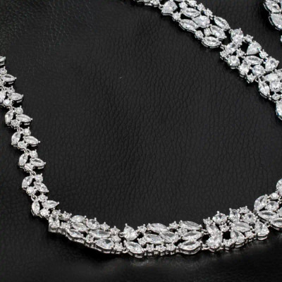 Fabulous CZ Silver Plated Wedding and Formal Jewelry Set Fabulous CZ Silver Plated Wedding and Formal Jewelry Set