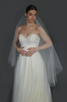 Two Layer Plain Cut Edge Wedding Veil Ansonia Bridal V629 Two Layer Plain Cut Edge Wedding Veil Ansonia Bridal V629