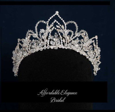 2 3/4" Tall Crystal and Rhinestone Wedding and Quinceanera Tiara 2 3/4" Tall Crystal and Rhinestone Wedding and Quinceanera Tiara