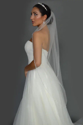 Crystal and Sequin Beaded Edge Knee Length Wedding Veil Crystal and Sequin Beaded Edge Knee Length Wedding Veil