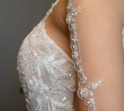 Floral Beaded Embroidery Fingertip Wedding Veil Ansonia V133 Floral Beaded Embroidery Fingertip Wedding Veil Ansonia V133