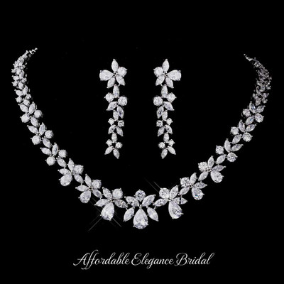 Sparkling CZ Crystal Bridal Necklace and Earring Jewelry Set Sparkling CZ Crystal Bridal Necklace and Earring Jewelry Set