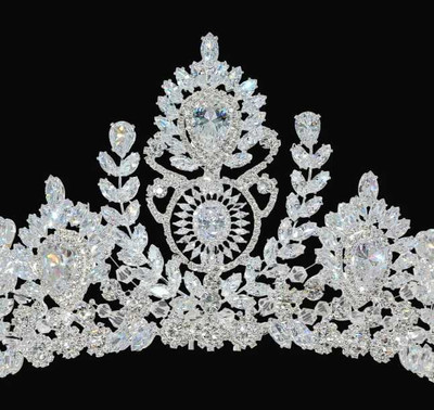Grand 3 1/2" Tall CZ Wedding and Quinceanera Tiara hp336