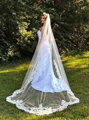 Heavily Beaded Lace Scallop Royal Cathedral Wedding Veil CF931