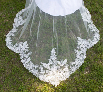 Heavily Beaded Lace Scallop Royal Cathedral Wedding Veil CF931