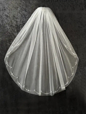 Knee Length Wedding Veil with Pearl Beaded Scallop Design Knee Length Wedding Veil with Pearl Beaded Scallop Design