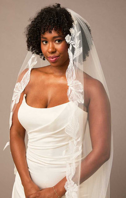 Lace Applique Royal Cathedral Wedding Veil Envogue V2685WRC