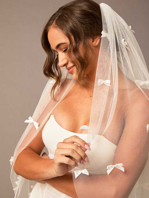 Satin Bows Fingertip Wedding Veil Envogue V2679SF-L