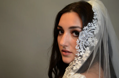 Pearl Beaded Lace Knee Length Wedding Veil Ansonia 525