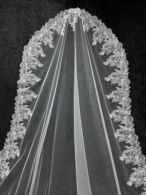 Chantilly Lace Mantilla Royal Cathedral Wedding Veil C646