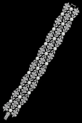 Stunning Pearl and CZ Bridal Bracelet in Silver