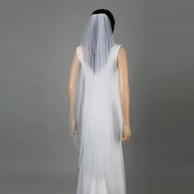 Soft Tulle Cut Edge Wedding Veil in Knee Length V6358