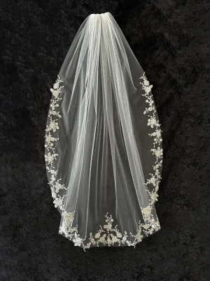 Beaded Silvery Lace Waltz Wedding Veil CF948