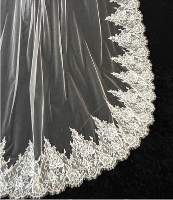 Royal Cathedral Wedding Veil with Chantilly Lace C637