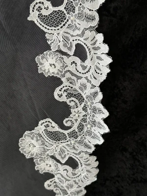 Waltz Length Wedding Veil with Pearled Chantilly Lace CF940