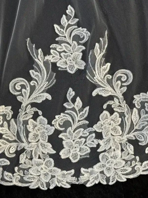 Royal Cathedral Wedding Veil with Lace Appliques CF950