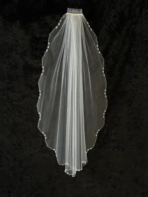Crystal Beaded Wavy Scallop Knee Length Wedding Veil C638